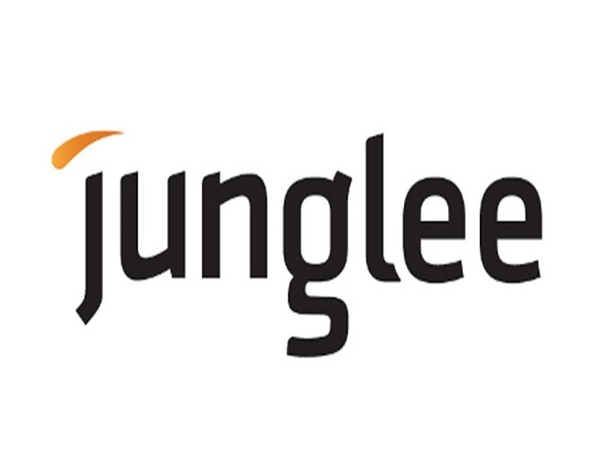 തുടക്കം ജംഗ്‍ലിയിൽ നിന്ന്