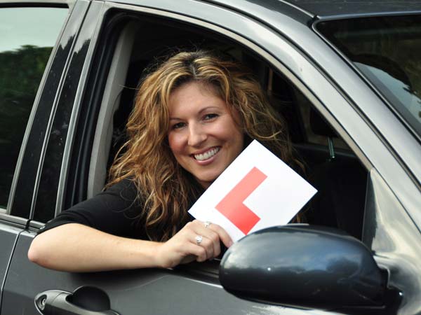 ഡ്രൈവിം​ഗ് സ്കൂൾ