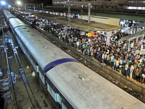 ട്രെയിന്‍ കാത്തിരിക്കാന്‍ കേന്ദ്രം