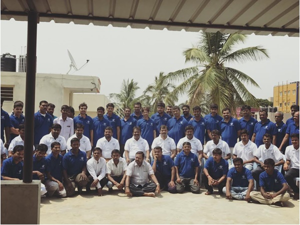 പിന്നെ തിരിഞ്ഞു നോക്കേണ്ടി വന്നില്ല