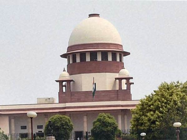 ആധാറില്‍ വീണ്ടും സുപ്രിം കോടതി: ആദായ നികുതിക്ക് പാന്‍ കാര്‍ഡുമായി ബന്ധിപ്പിക്കണം