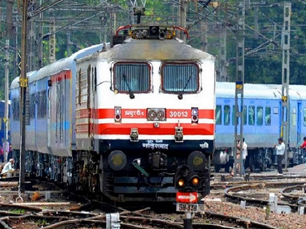 ഇന്‍ഡ്യന്‍ റെയില്‍വേയുടെ കന്നിയാത്ര