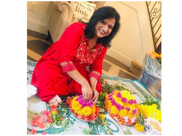 2000 മെയ് രണ്ടിന് അമേരിക്കയിലേക്ക്