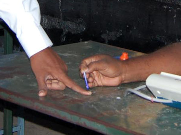 ലോക്‌സഭാ തെരഞ്ഞെടുപ്പിന് മുമ്പ്