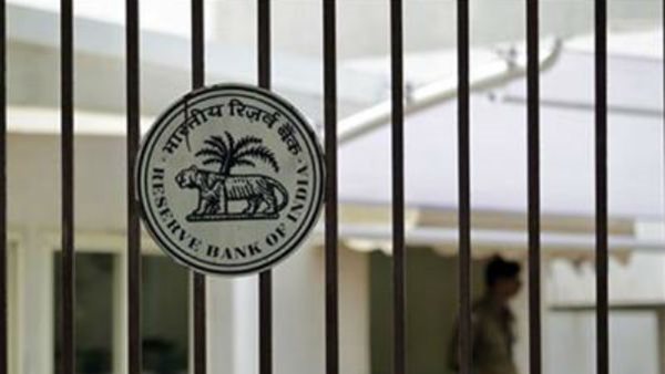 പലിശ നിരക്കിലും ഇളവുകൾ പ്രഖ്യാപിച്ച് റിസർവ് ബാങ്ക്