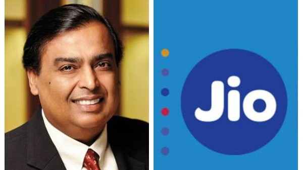 ഫെയ്സ്ബുക്കിന്റെ വഴിയെ ഗൂഗിളും, റിലയന്സ് ജിയോയില് 33,737 കോടി രൂപ നിക്ഷേപിക്കും ഫെയ്സ്ബുക്കിന്റെ വഴിയെ ഗൂഗിളും, റിലയന്സ് ജിയോയില് 33,737 കോടി രൂപ നിക്ഷേപിക്കും