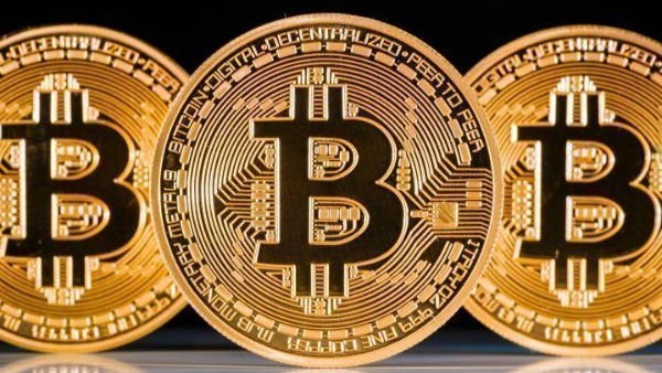 കുതിക്കുന്നു