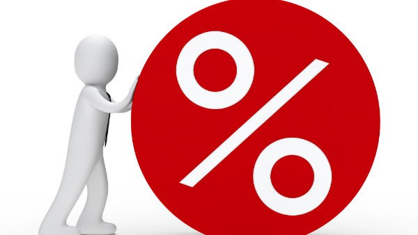 സ്വകാര്യ ബാങ്കുകളിലും പൊതുമേഖലാ ബാങ്കുകളിലും