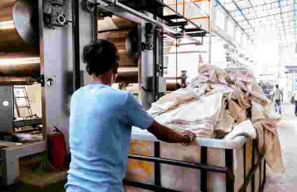 ജോലിക്കാരെ ഒഴിവാക്കാന്‍