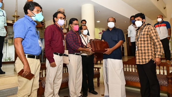 സംസ്ഥാന ബജറ്റ് 2021: പ്രഖ്യാപനങ്ങളും ഇളവുകളും ഒറ്റനോട്ടത്തില്‍