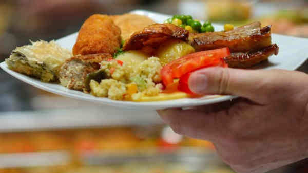 ഓണ്‍ലൈന്‍ ഭക്ഷണ വിതരണം