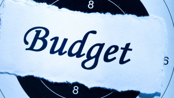 മിച്ച ബജറ്റ്