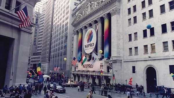 തുടക്കത്തിലെ പ്രവർത്തനം