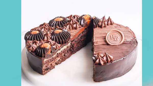 കേക്ക് നിർമാണം