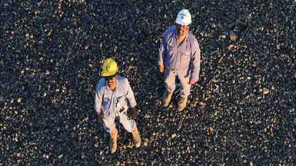 അനിലിന്റെ ബിസിനസ് തന്ത്രങ്ങൾ