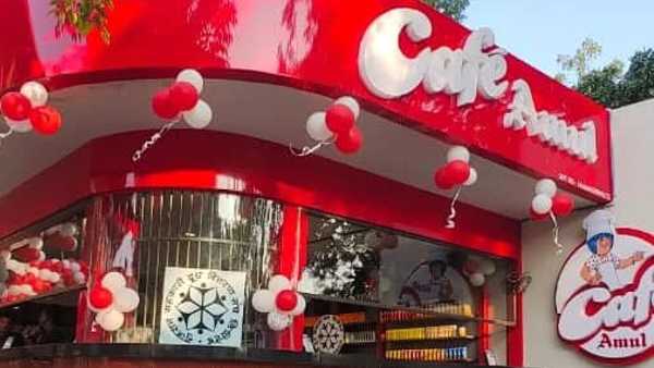 അമൂല്‍ പാര്‍ലറുകള്‍