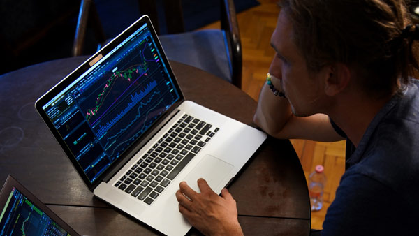 ടെക്‌നിക്കല്‍ കാഴ്ച്ചപ്പാട്: നിഫ്റ്റിക്ക് 18,000 നിര്‍ണായകം; പുതിയ വാരം ബാങ്ക് നിഫ്റ്റി എങ്ങോട്ട്?