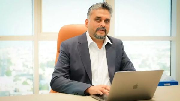 1,000 രൂപ ശമ്പളക്കാരന്റെ കഠിനാധ്വാനം; 2,700 കോടി രൂപ വിറ്റുവരവുള്ള ഷിപ്പിം​ഗ് കമ്പനിയുമായി മലയാളി