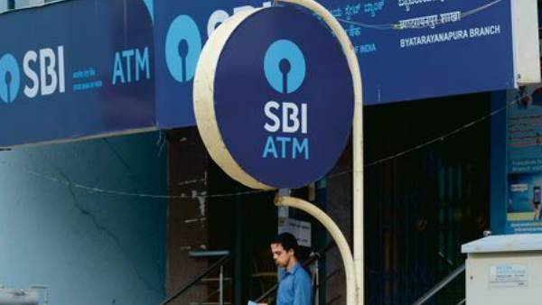 ഡെബിറ്റ് കാർഡ് കാലാവധിയെത്തിയാൽ തപാലായി പുതിയ കാർഡ് ലഭിക്കില്ല; എസ്ബിഐ ഉപഭോക്താക്കൾ ശ്രദ്ധിക്കണം