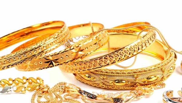 സ്വർണ നിക്ഷേപം വഴി നേട്ടമുണ്ടാക്കാം; ഇക്കാര്യങ്ങൾ ശ്രദ്ധിക്കുന്നതിലൂടെ...