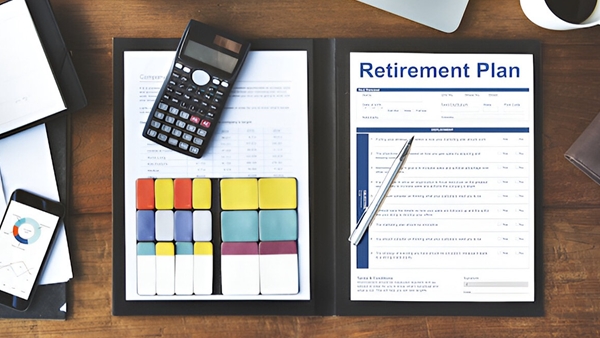 ഇനിയും വൈകിയിട്ടില്ല; റിട്ടയർമെന്റ് കാലം സുരക്ഷിതമാക്കാൻ മുതിർന്നവർക്ക് ചില നിക്ഷേപ വഴികൾ