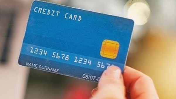 വയറും കീശയും ഒരുമിച്ച് നിറയ്ക്കാം, കിടിലൻ ഓഫറുകളുമായി ക്രെഡിറ്റ് കാർഡ് വയറും കീശയും ഒരുമിച്ച് നിറയ്ക്കാം, കിടിലൻ ഓഫറുകളുമായി ക്രെഡിറ്റ് കാർഡ്