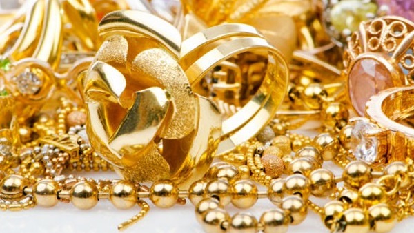 കുറഞ്ഞത് അത്രയും കൂടുമോ, അൽപം വർദ്ധിച്ച് സ്വർണ വില, ഇപ്പോൾ വാങ്ങിയാൽ ലാഭമോ..?