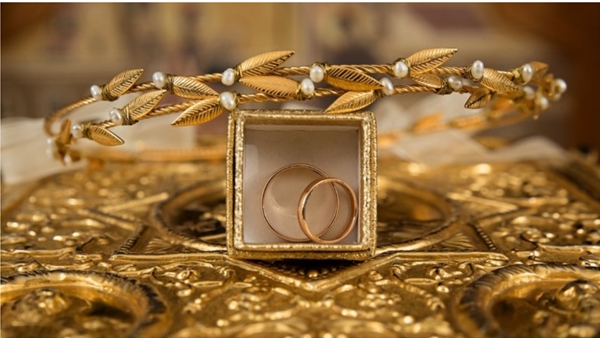 ഇനി അല്പം വിശ്രമിക്കാം... സ്വര്‍ണ വില കുറഞ്ഞു; ഇപ്പോൾ വാങ്ങുന്നത് ലാഭമോ?