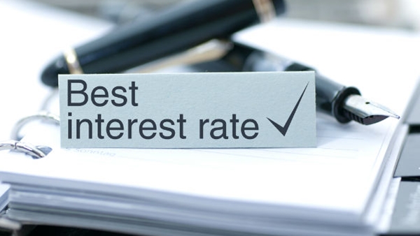 പുതിയ നിരക്കുകൾ 8.25% വരെ; ഫെബ്രുവരിയിൽ നിരക്കുയർത്തിയത് നാല് ബാങ്കുകൾ; മികച്ച നിരക്ക് എവിടെ?