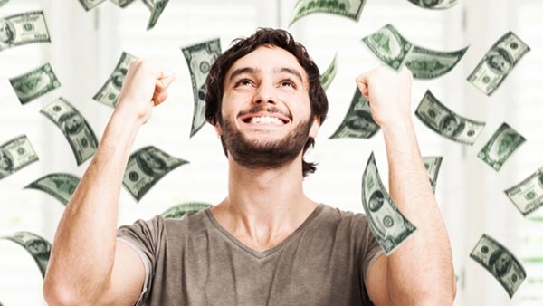 ശമ്പളം കൂടിയോ? എടുത്തുചാടി ചെലവാക്കുന്നതിന് മുൻപ് ഇക്കാര്യങ്ങൾ ശ്രദ്ധിക്കാം...