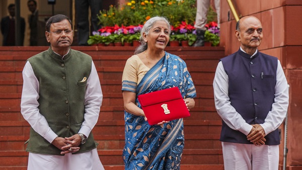 സ്ത്രീ സൗഹൃദമാകുമോ നിർമല സീതാരമന്റെ ഇടക്കാല ബജറ്റ്? പ്രതീക്ഷകളിങ്ങനെ…