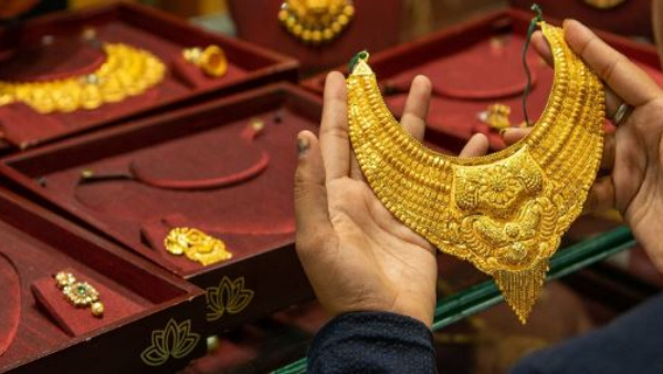 ഇടിത്തീയായി സ്വർണ വില, ഇന്ന് കൂടിയത് 800 രൂപ