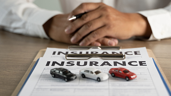 ‘പോളിസി മാറ്റാം’; കടബാധ്യത കൈകാര്യം ചെയ്യാൻ ഇൻഷുറൻസ്, വിശദമായി അറിയാം