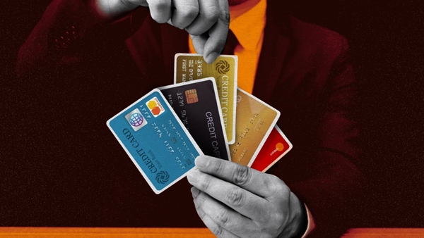 മുതിർന്ന പൗരന്മാർക്ക് ക്രെഡിറ്റ് കാർഡ്? നേട്ടങ്ങൾ നിരവധി