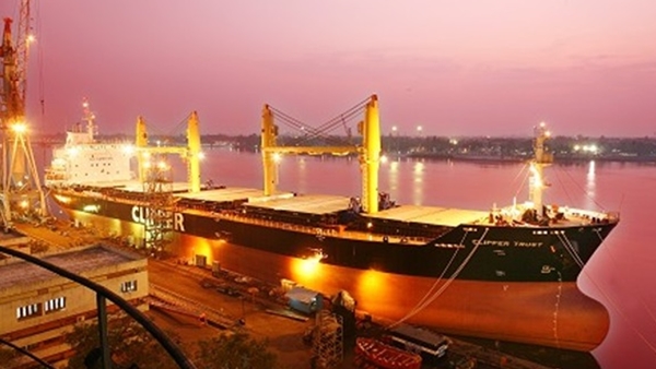 പുതിയ കരാർ, 3 ശതമാനം കുതിപ്പുമായി കൊച്ചിന് ഷിപ്പ്യാര്ഡ് പുതിയ കരാർ, 3 ശതമാനം കുതിപ്പുമായി കൊച്ചിന് ഷിപ്പ്യാര്ഡ്