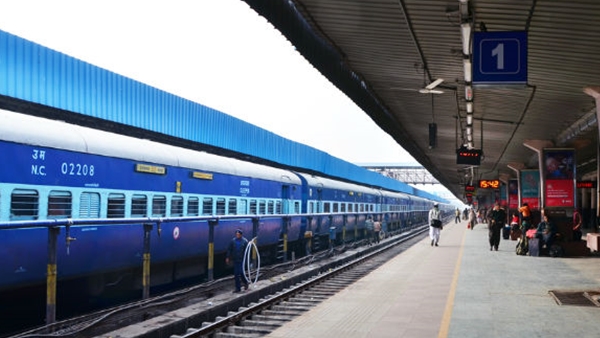 കുതിപ്പ് തുടർന്ന് റെയിൽവേ ഓഹരി, കാരണം ഇതാണ്