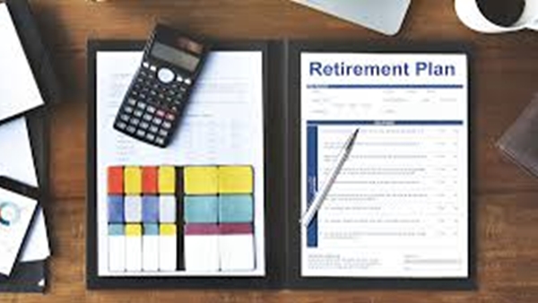 വിരമിച്ചതിന് ശേഷവും സ്ഥിര വരുമാനം; മുതിർന്ന പൗരന്മാർക്ക് നിക്ഷേപിക്കാവുന്ന 5 പദ്ധതികൾ 