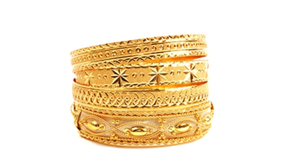 കുറയാതെ സ്വർണവില, വ്യാപാരം ഈ മാസത്തെ റെക്കോർഡ് വിലയിൽ, 1 പവൻ വാങ്ങാൻ എത്ര രൂപ നൽകണമെന്നറിയാമോ..?