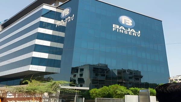 കുതിപ്പിന് തയ്യാറെടുത്ത് 2 ബജാജ് ഓഹരികൾ, കാരണം ഇതാണ്, ഇപ്പോൾ വാങ്ങിയാൽ ലാഭം കീശയിലാക്കാം