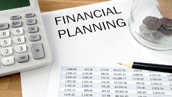 10, 20, 30 വർഷങ്ങൾക്ക് ശേഷം ഒരു കോടി രൂപയുടെ മൂല്യം എത്രയായിരിക്കും?