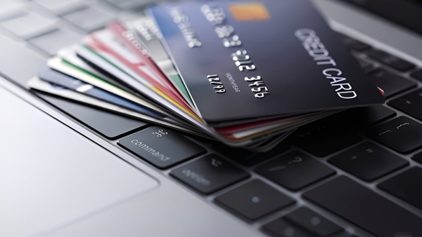 ബാങ്ക് വിവരങ്ങൾക്കായി ഫോൺ കോൾ വരാറുണ്ടോ? തട്ടിപ്പുകളിൽ വീഴാതെ രക്ഷനേടാൻ ഇതാണ് വഴി 