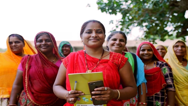 ദീപാവലി ബോണസുമായി ലഡ്കി ബഹിൻ യോജന; ഇത്തവണ സ്ത്രീകൾക്ക് ഇരട്ടി തുക ലഭിക്കും ദീപാവലി ബോണസുമായി ലഡ്കി ബഹിൻ യോജന; ഇത്തവണ സ്ത്രീകൾക്ക് ഇരട്ടി തുക ലഭിക്കും