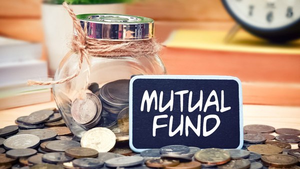 മ്യൂച്വൽ ഫണ്ടിൽ ഇനിയും നിക്ഷേപിച്ചില്ലേ? മികച്ച റിട്ടേണുകൾ ലഭിക്കുന്ന സ്കീമുകൾ ഇതെല്ലാമാണ്