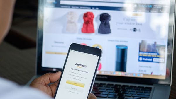 ദീപാവലിയ്ക്ക് പർച്ചേസ് ചെയ്യുന്നതിനു മുന്നേ ഈ കാര്യങ്ങൾ ശ്രദ്ധിക്കണേ... ഇല്ലെങ്കിൽ കീശ കീറും...