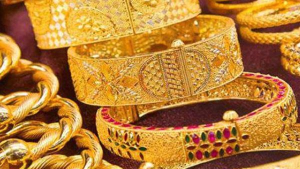 പുതുവർഷം നിരാശയേകുമോ? 2025ൽ സ്വർണ വില 65,000 കടന്നേക്കാം; 10 വർഷം കൊണ്ട് ഉയർന്നത് 36,800 രൂപ