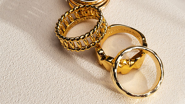 ഇനി കൈ പൊള്ളും; പവന് ഒറ്റയടിയ്ക്ക് 600 രൂപ ഉയർന്നു, സ്വർണ വില പുതിയ റെക്കോർഡ് സൃഷ്ടിക്കുമോ?