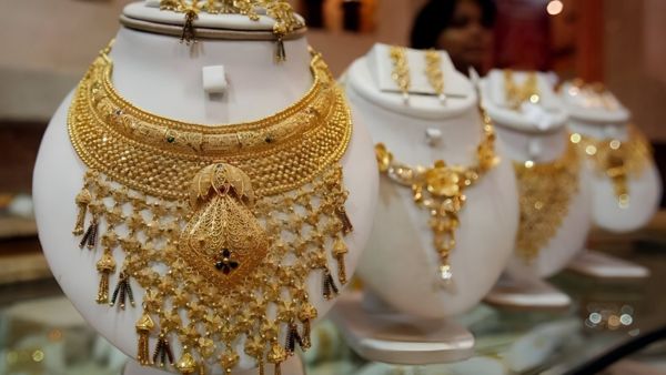 ഡിസംബറിൽ സ്വർണ വില താഴേക്ക്, ഇന്ന് 480 രൂപ കുറഞ്ഞു; ആഭരണപ്രേമികൾക്ക് ആശ്വസിക്കാം