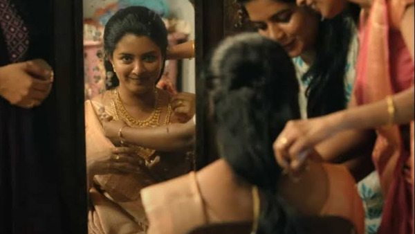 'ഇക്കാണുന്ന സ്വർണ്ണത്തിലെല്ലാം ചോരയുണ്ട്, കണ്ണീരുണ്ട്', പൊന്മാൻ പറയുന്ന കേരളത്തിന്റെ തങ്ക മനസ് 'ഇക്കാണുന്ന സ്വർണ്ണത്തിലെല്ലാം ചോരയുണ്ട്, കണ്ണീരുണ്ട്', പൊന്മാൻ പറയുന്ന കേരളത്തിന്റെ തങ്ക മനസ്