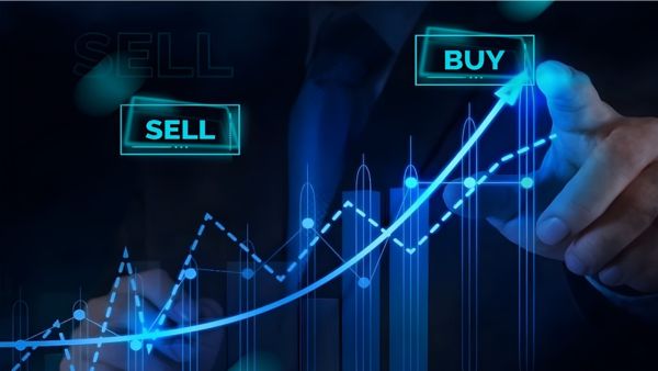 ഐ.ആർഎഫ്.സി ഓഹരികൾ ഉയർന്ന വിലയിൽ നിന്ന് 80% ഇടിഞ്ഞു; ഇത് വാങ്ങുന്നുണ്ടോ? അതോ വിൽക്കണോ?