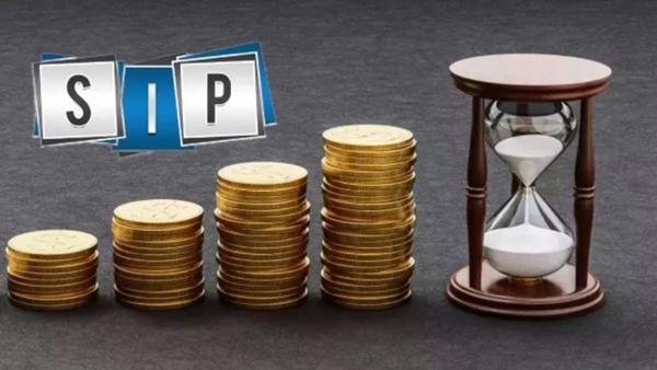 500 രൂപ മാറ്റിവെക്കാനുണ്ടോ? നിങ്ങൾക്കും ലക്ഷപ്രഭുവാകാം